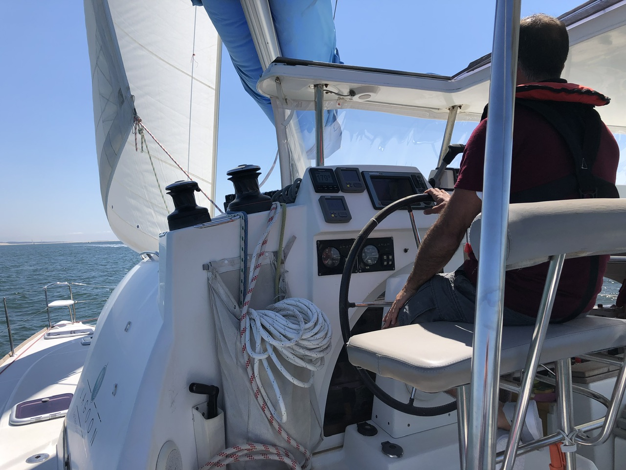 Location de catamaran à Arcachon pour apprendre à piloter un catamaran croisière